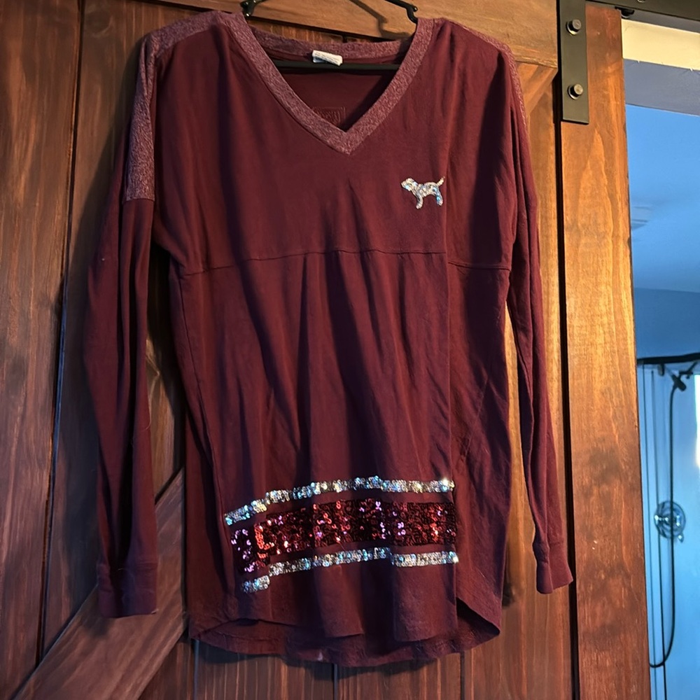 VS PINK varsity crew